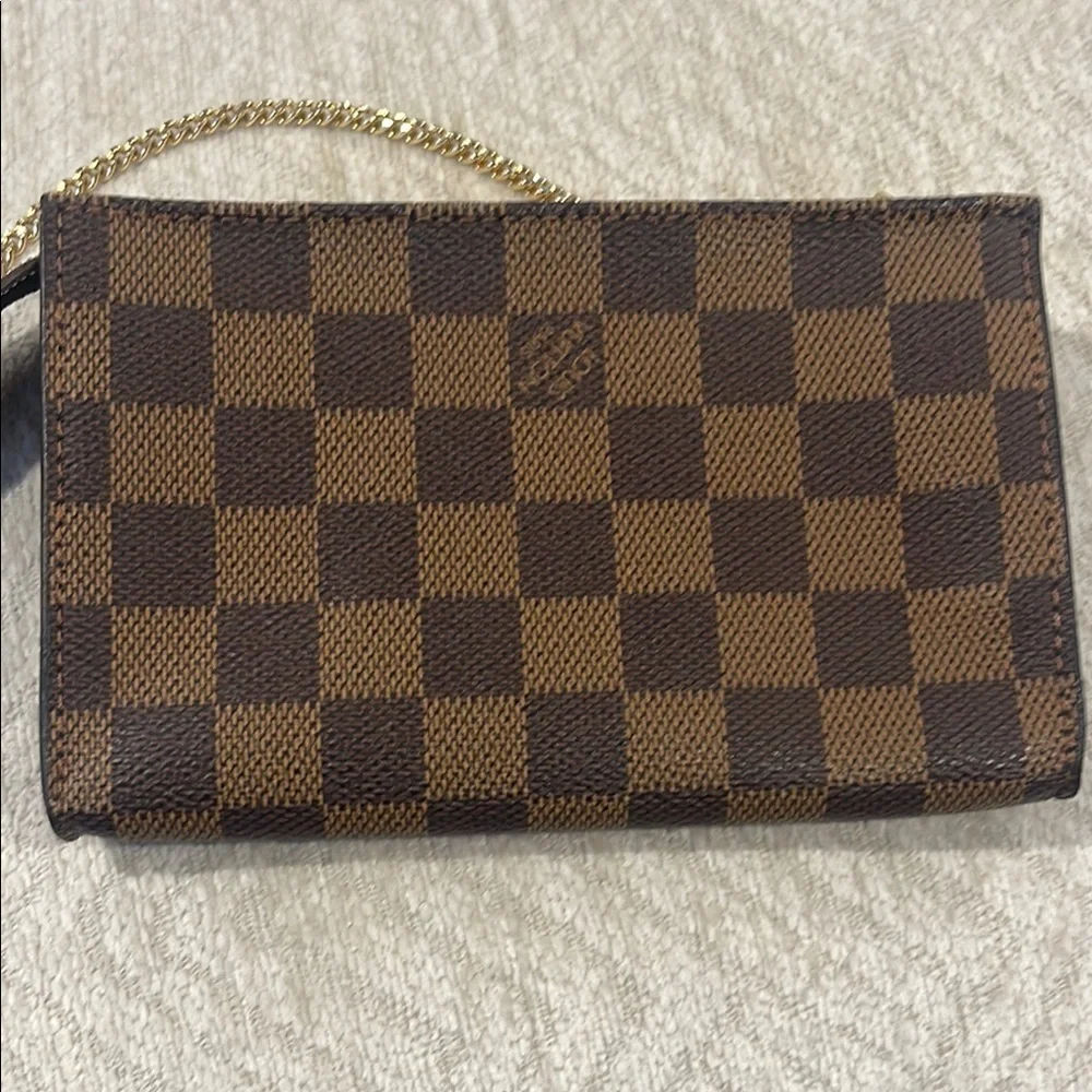 Louis Vuitton Pouchette - Picture 2 of 10